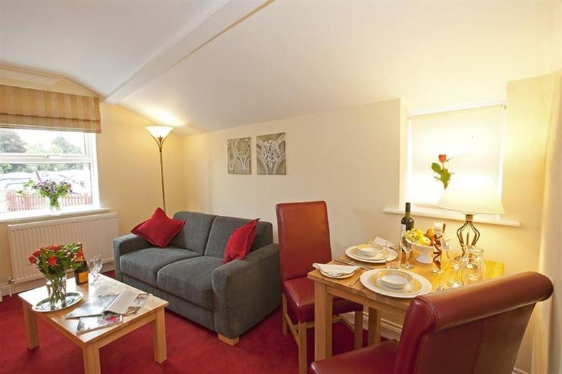 Peartree Serviced Apartments ซอลส์บรี ภายนอก รูปภาพ