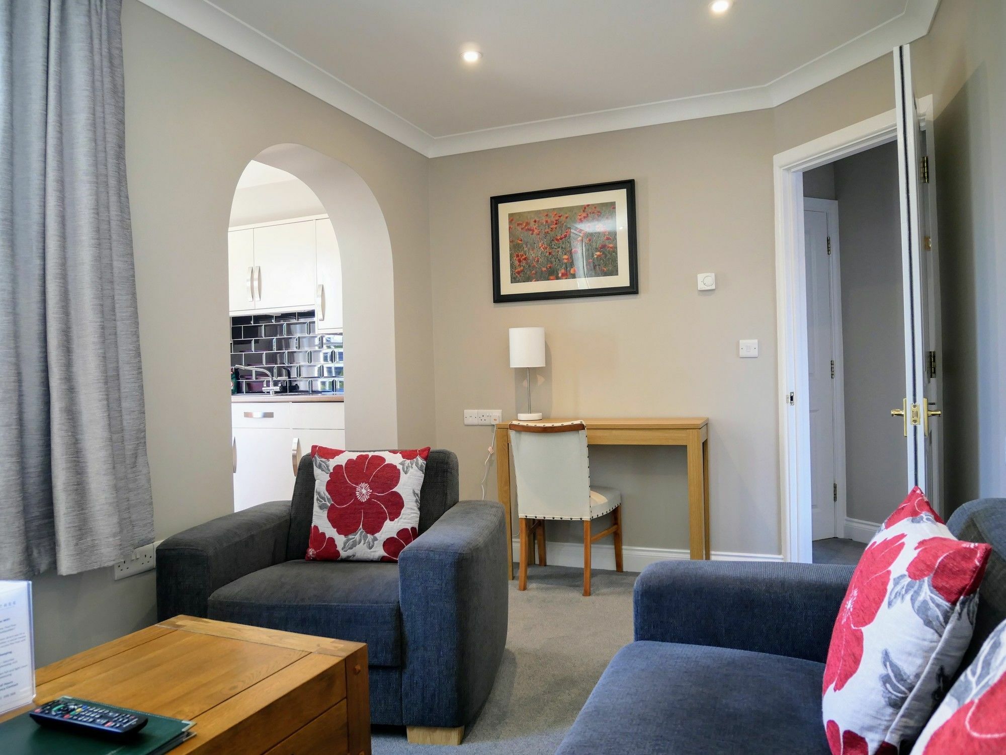 Peartree Serviced Apartments ซอลส์บรี ภายนอก รูปภาพ